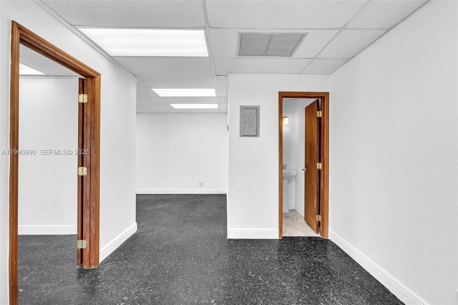 201 N University Dr 17B