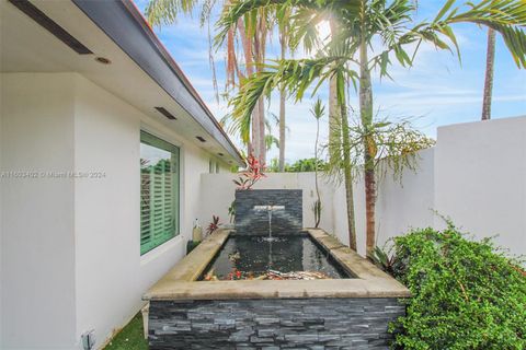 Single Family Residence in Miami FL 9864 124th Ter Ter 32.jpg