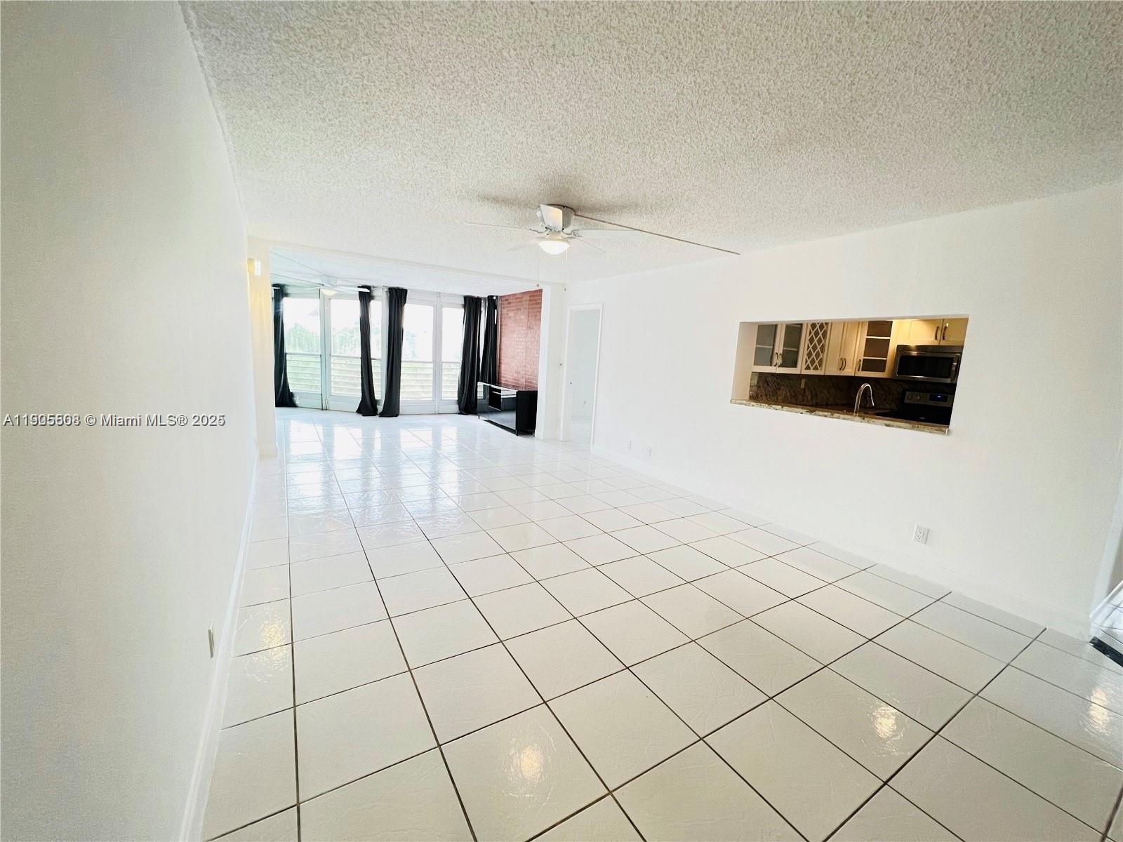 CONDO 11 OF SABAL PALM CO - Residential