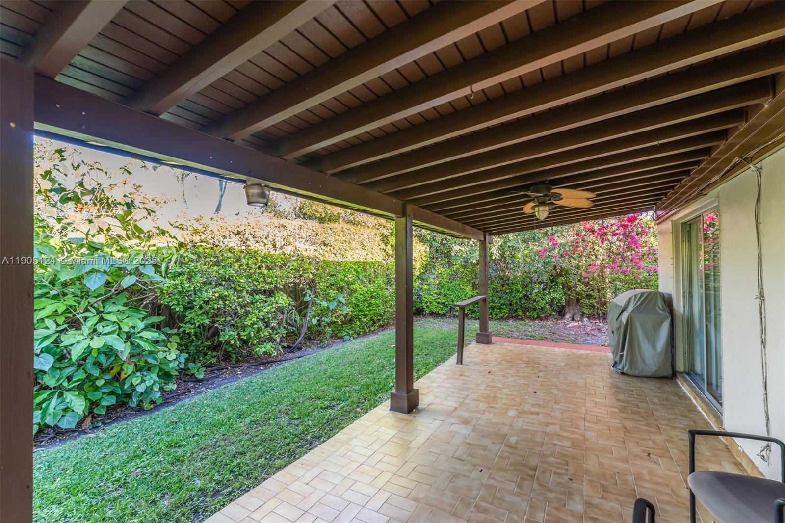 WINSTON PARK UNIT THREE - Residential