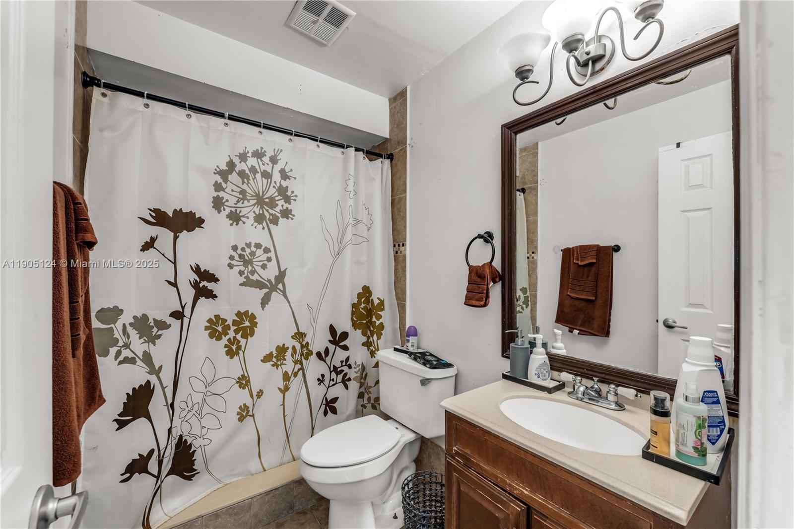 WINSTON PARK UNIT THREE - Residential