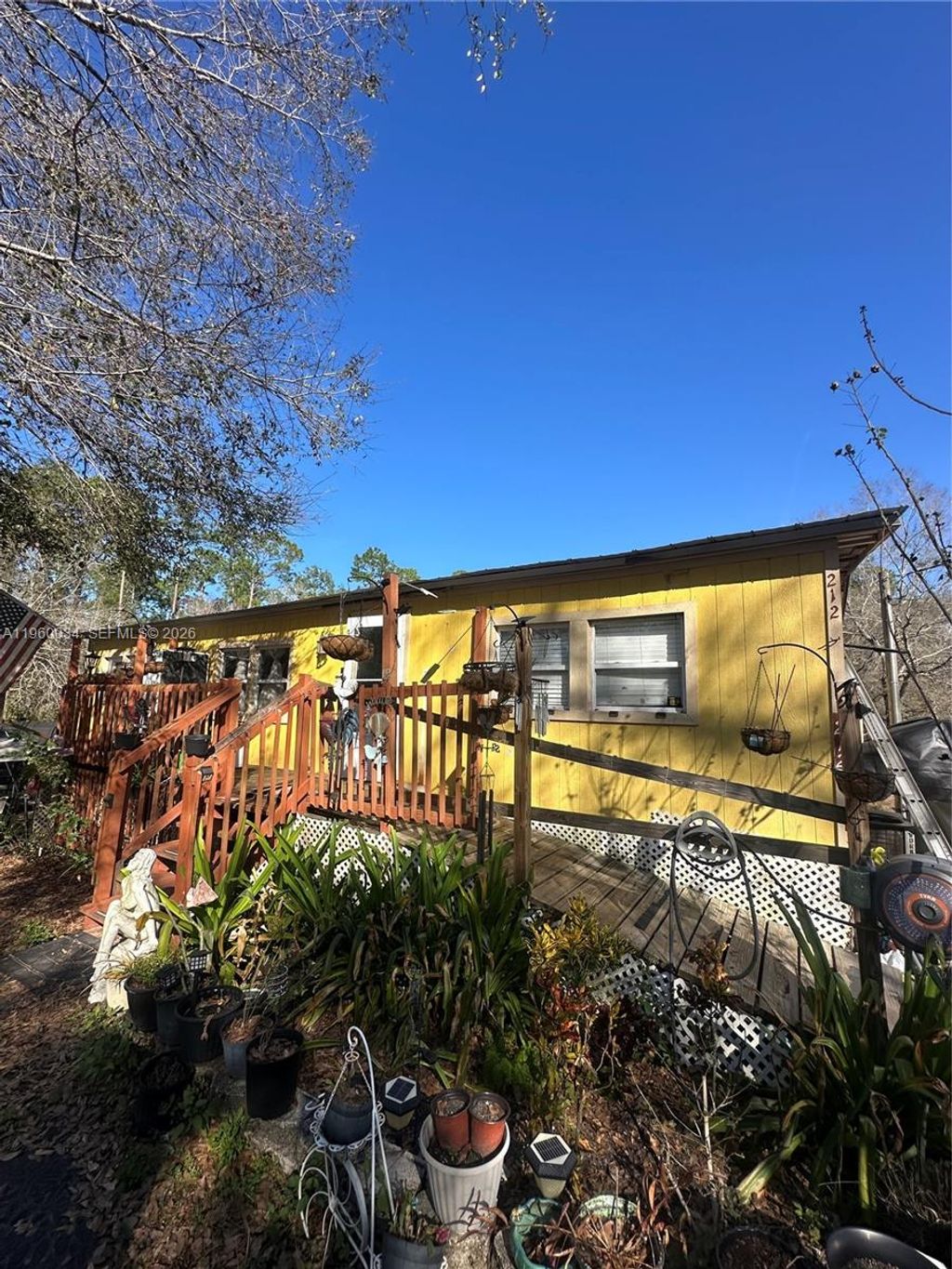 Photo of 212 Ballard Rd, Avon Park, FL 33825 (MLS # A11960034)