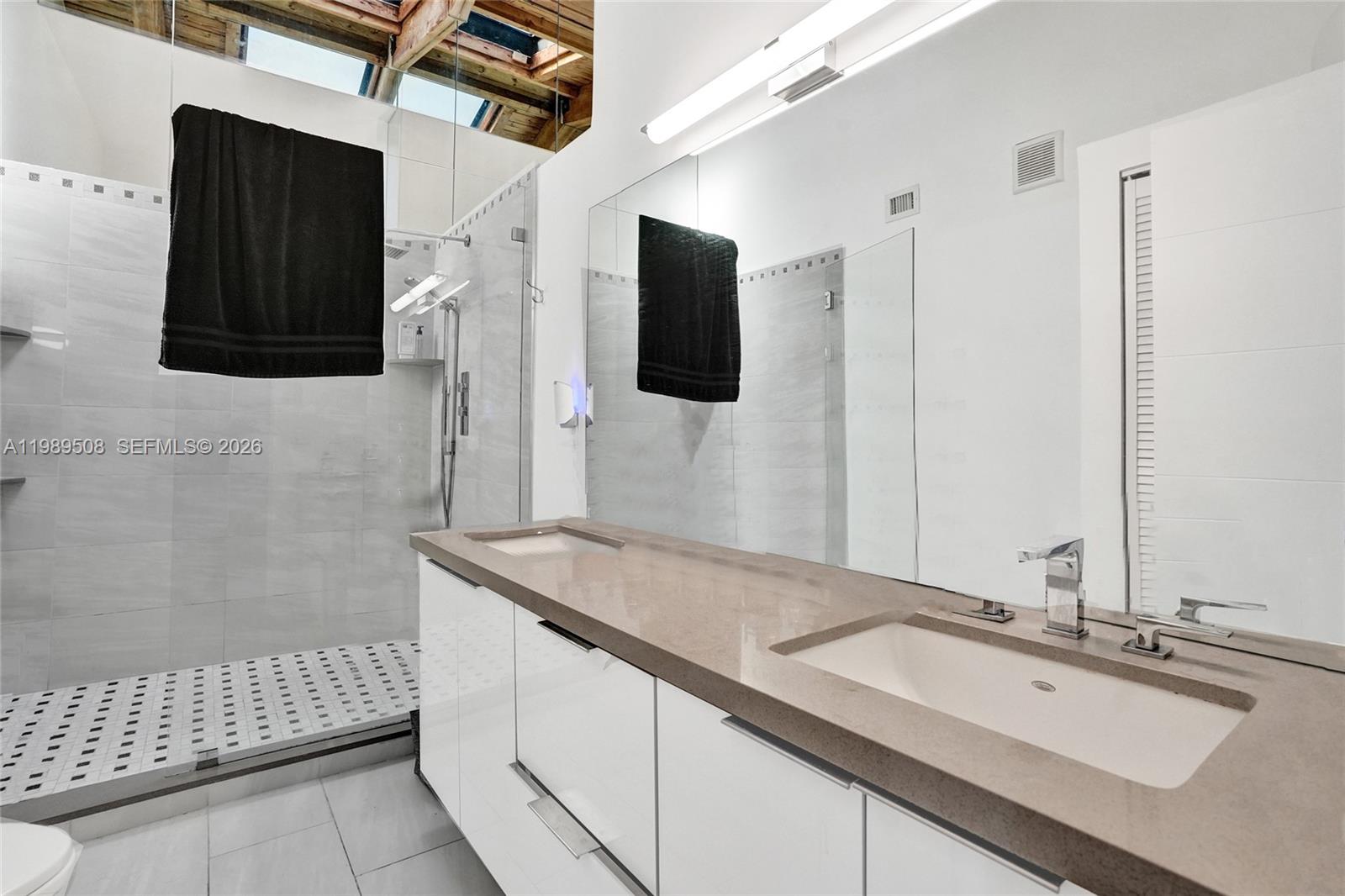 HARBOURWOOD SKETCH OF SUR - Residential Lease