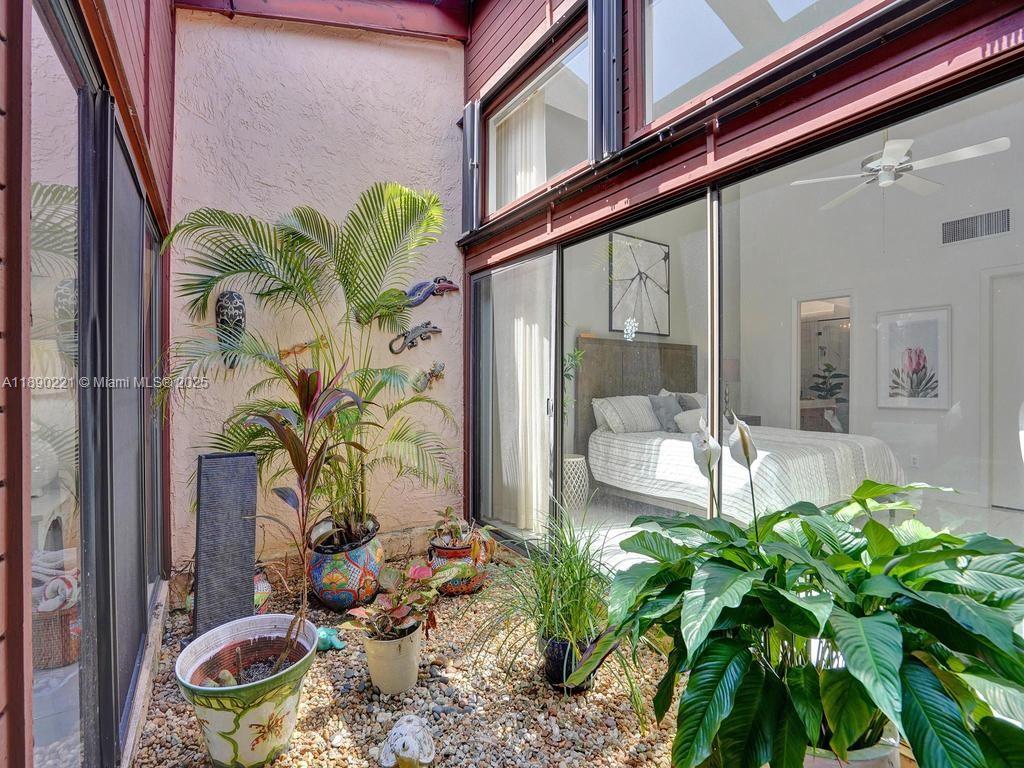 HARBOURWOOD SKETCH OF SUR - Land