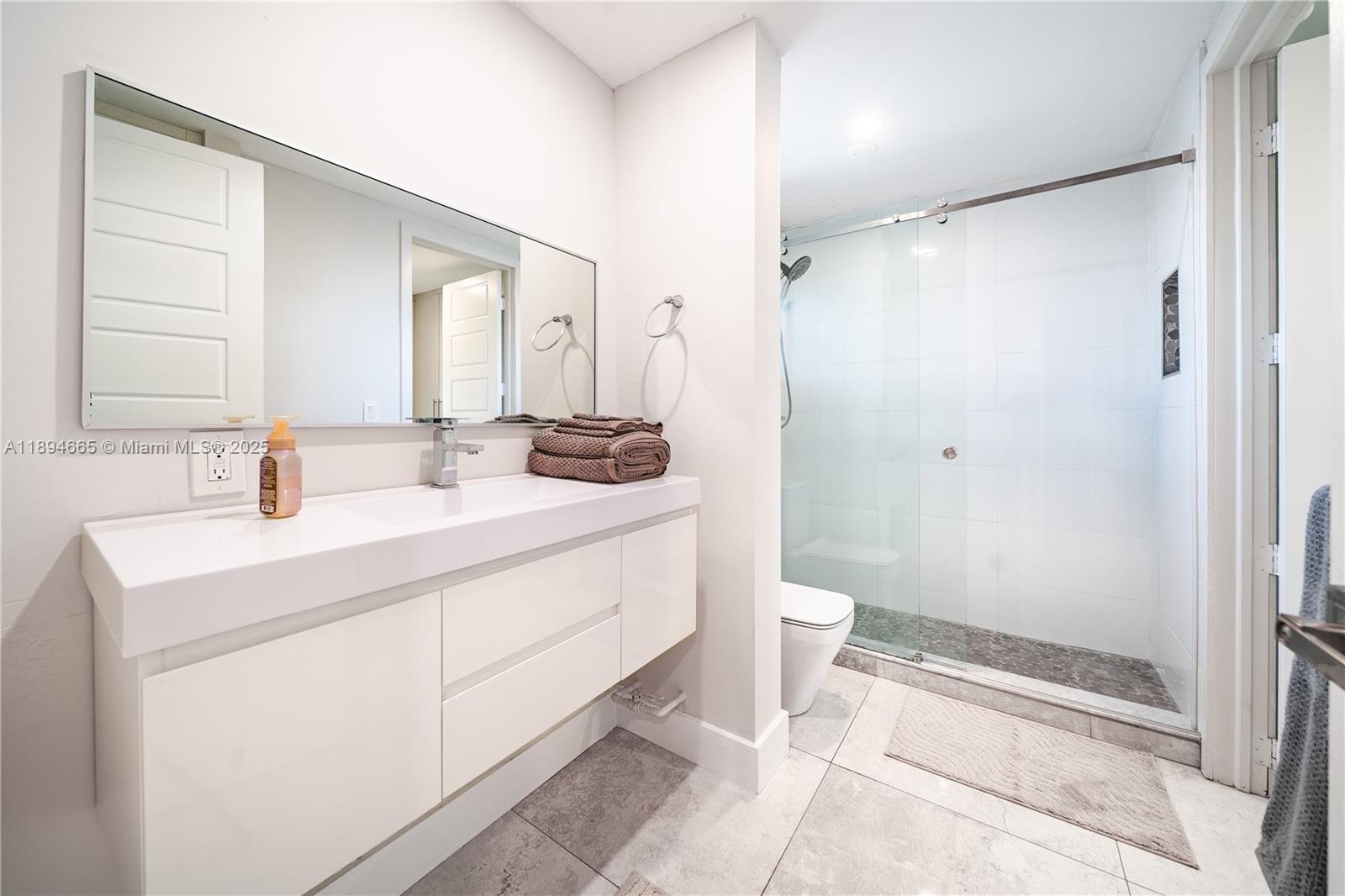 LE CARTIER CONDO - Residential Lease