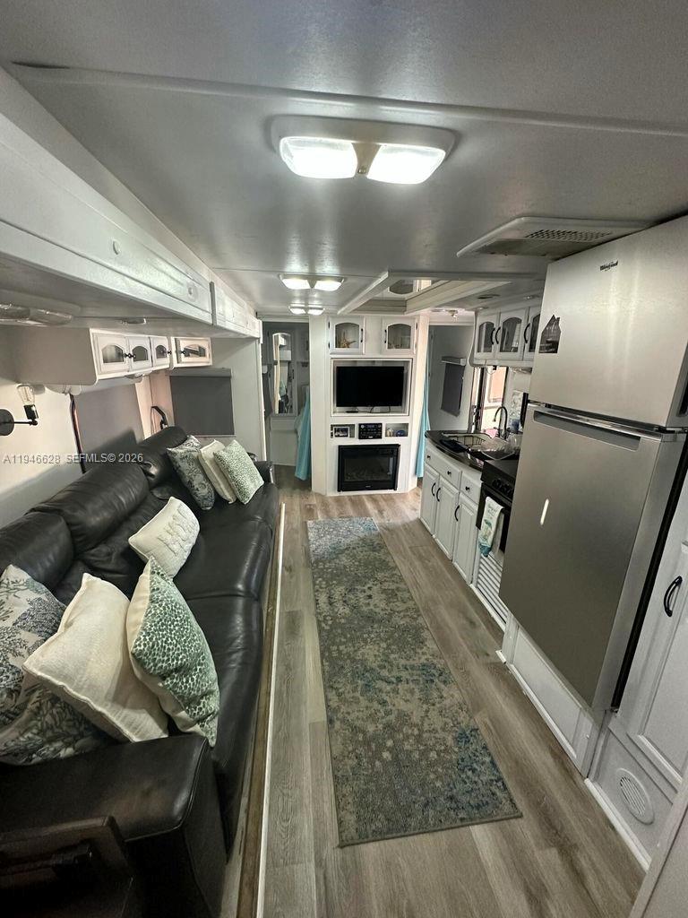 CALUSA CAMPGROUND - Residential