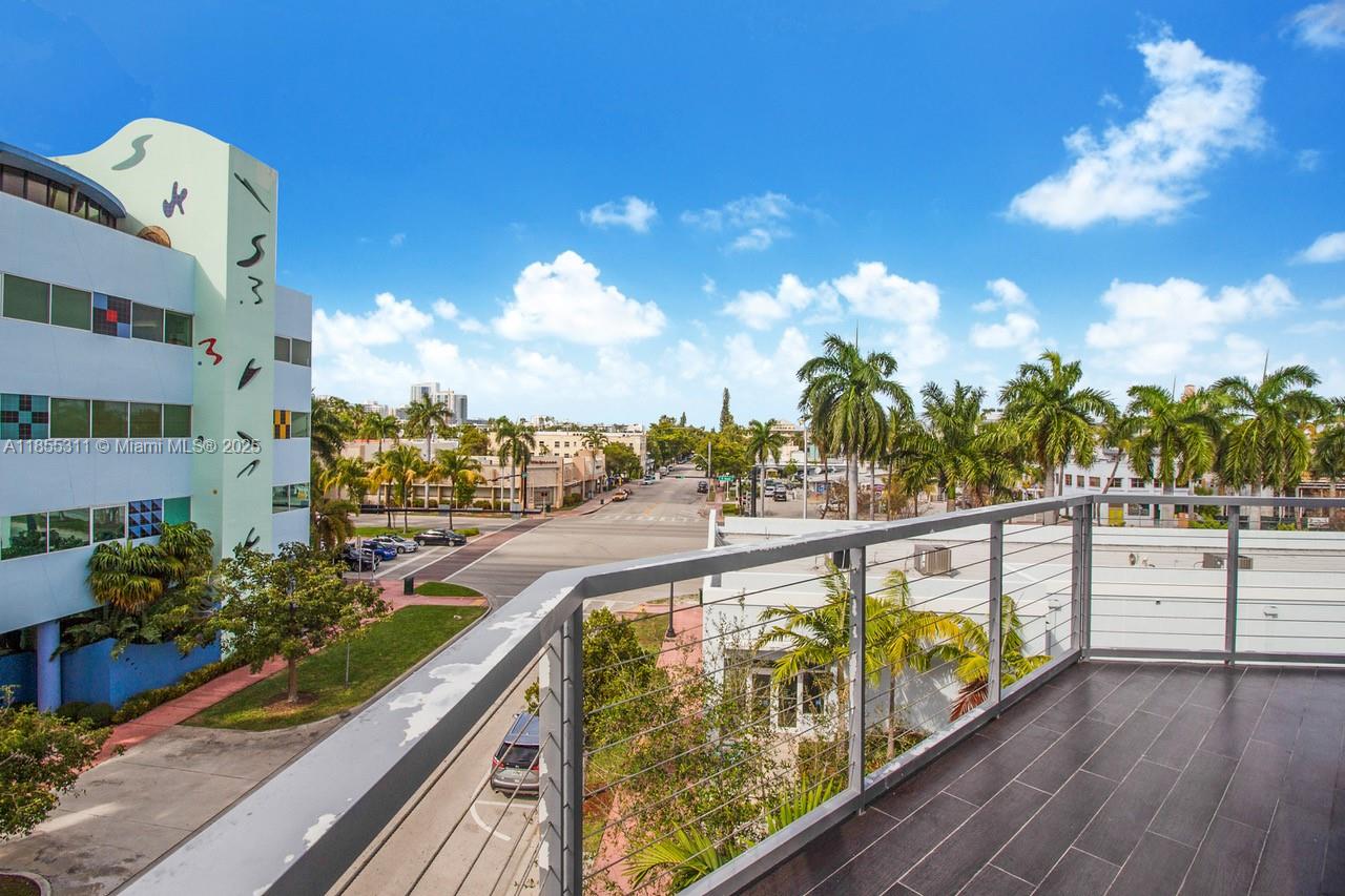 THE JEFFERSON CONDO - Residential Lease