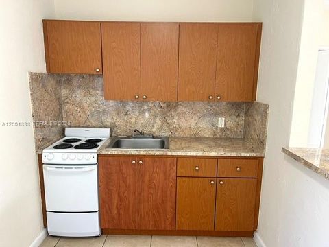 690 NE 85th St 1D Miami FL 33138