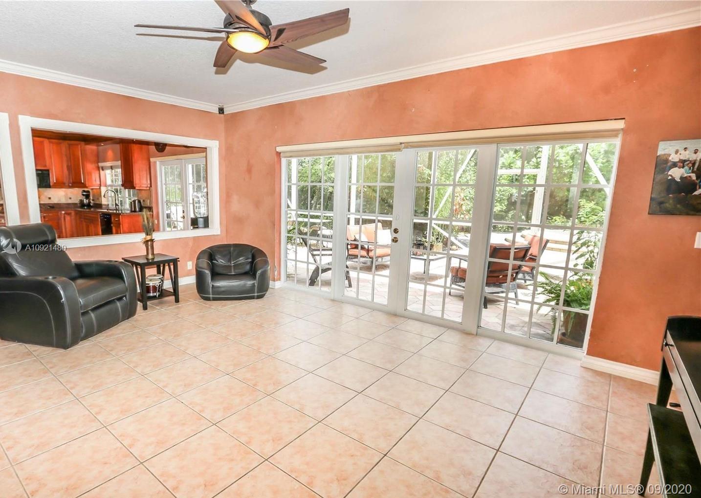 WOODSIDE ESTATES - Residential Lease