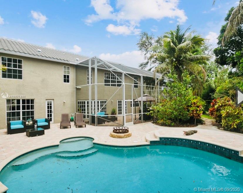 WOODSIDE ESTATES - Residential Lease