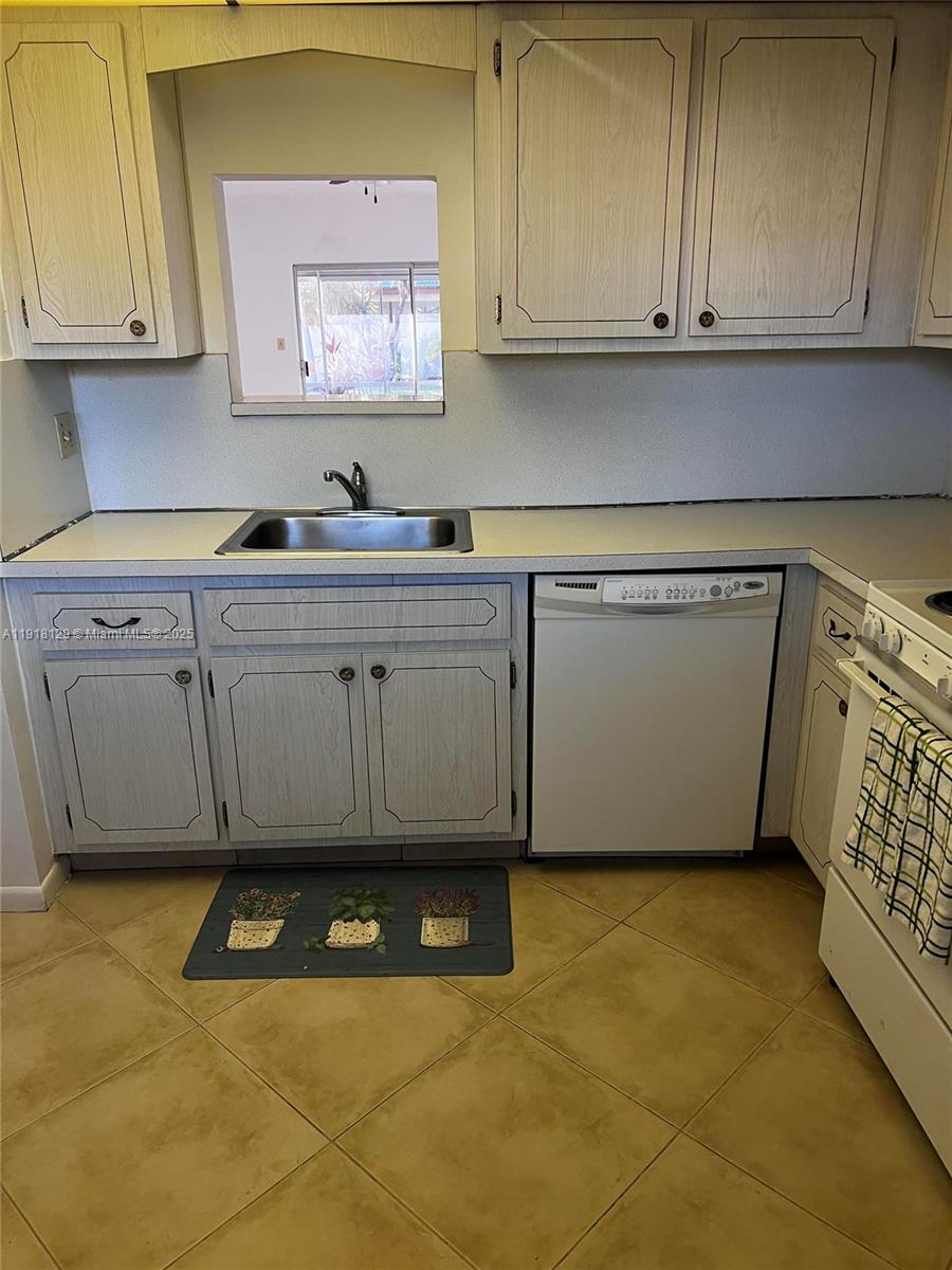 WOODBRIDGE CONDO - Residential