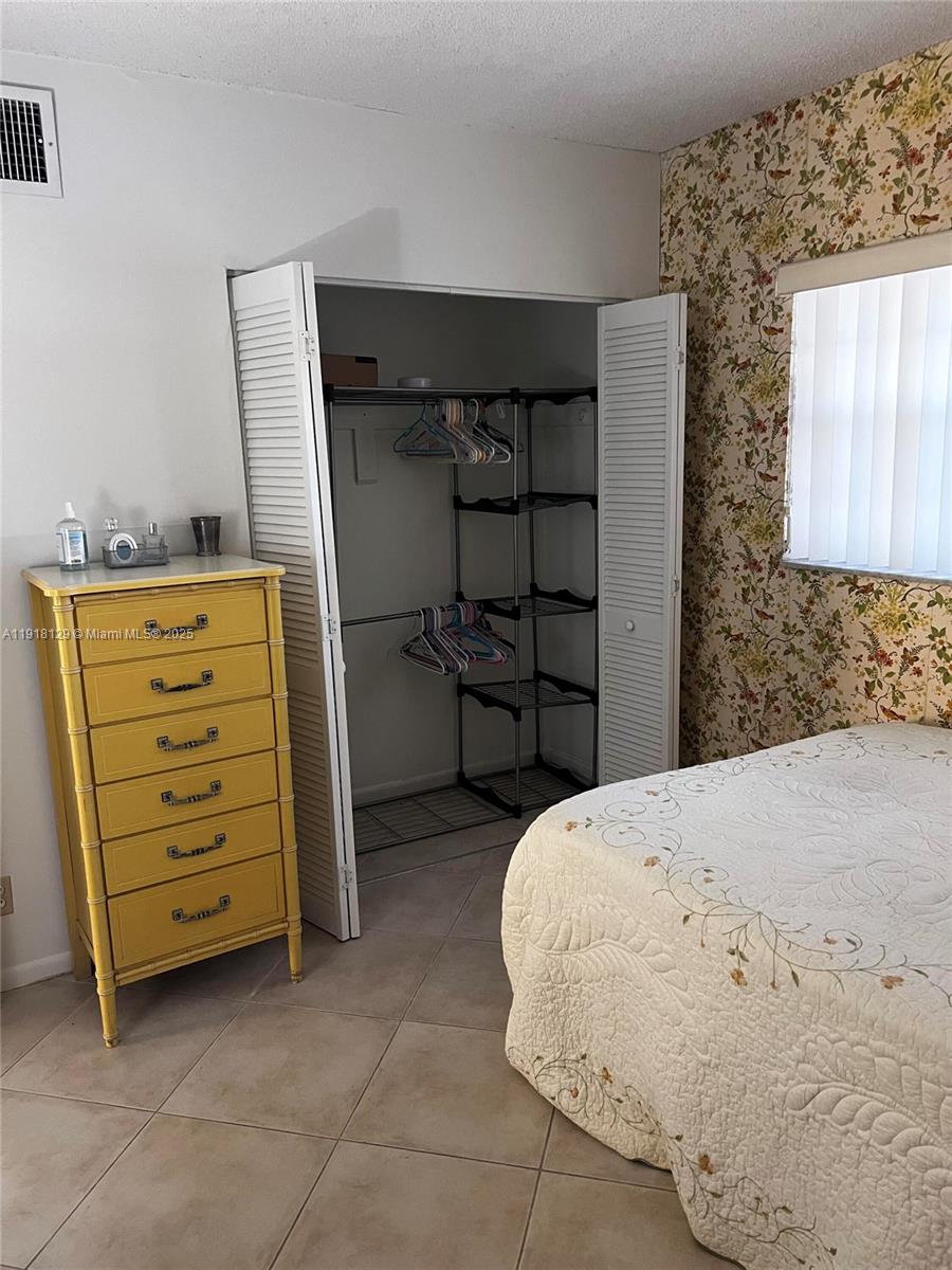 WOODBRIDGE CONDO - Residential