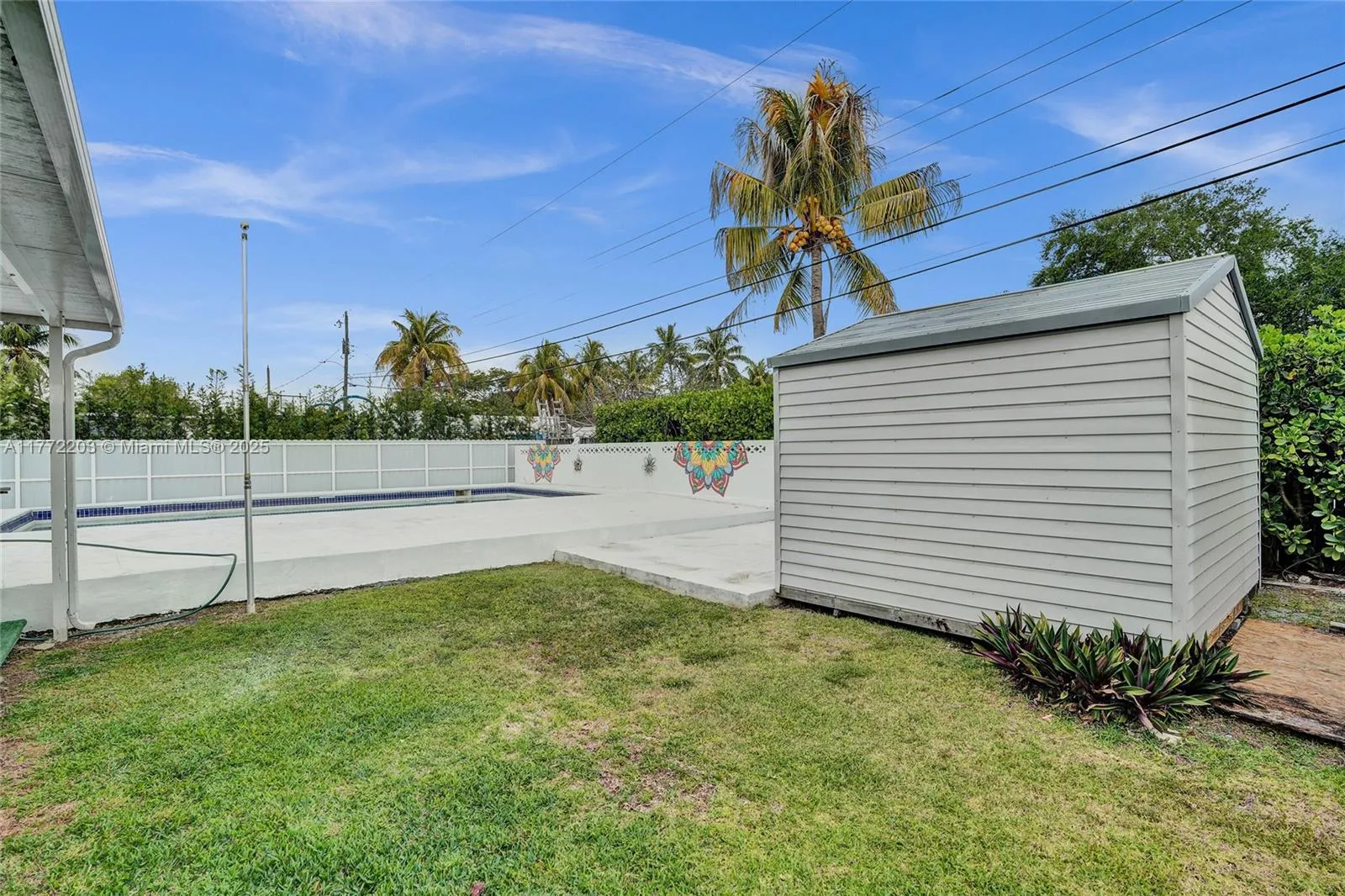 Miami, Florida 33155, United States, 3 Bedrooms Bedrooms, ,1 BathroomBathrooms,Residential,Active,97831