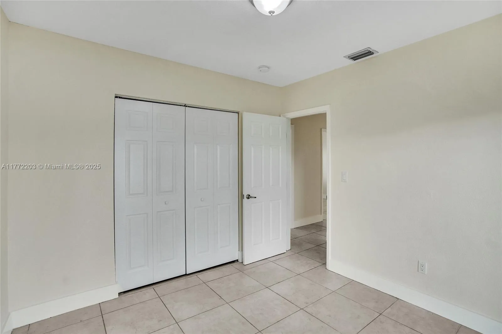 Miami, Florida 33155, United States, 3 Bedrooms Bedrooms, ,1 BathroomBathrooms,Residential,Active,97831