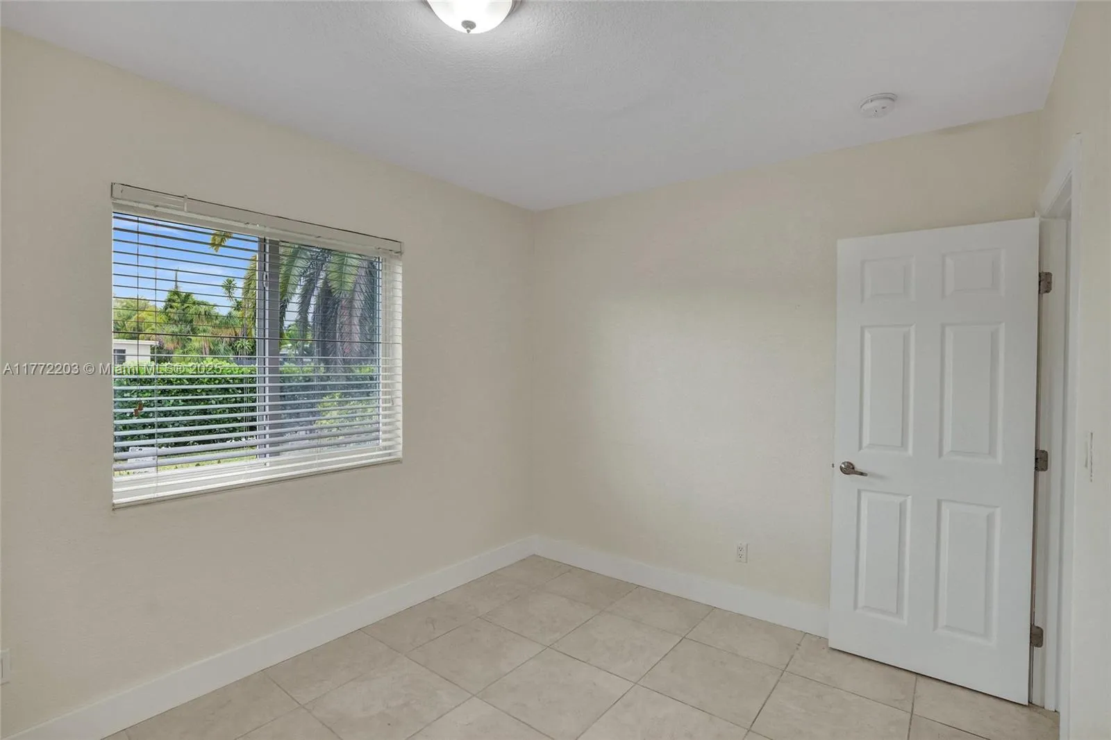 Miami, Florida 33155, United States, 3 Bedrooms Bedrooms, ,1 BathroomBathrooms,Residential,Active,97831