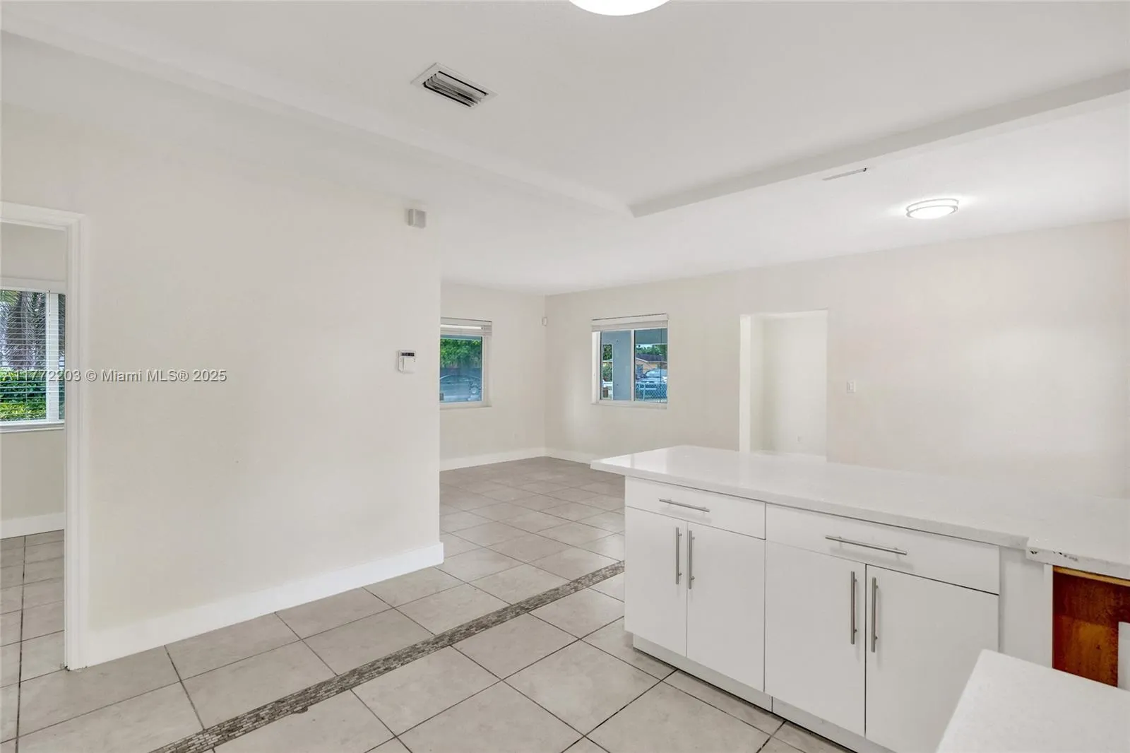 Miami, Florida 33155, United States, 3 Bedrooms Bedrooms, ,1 BathroomBathrooms,Residential,Active,97831
