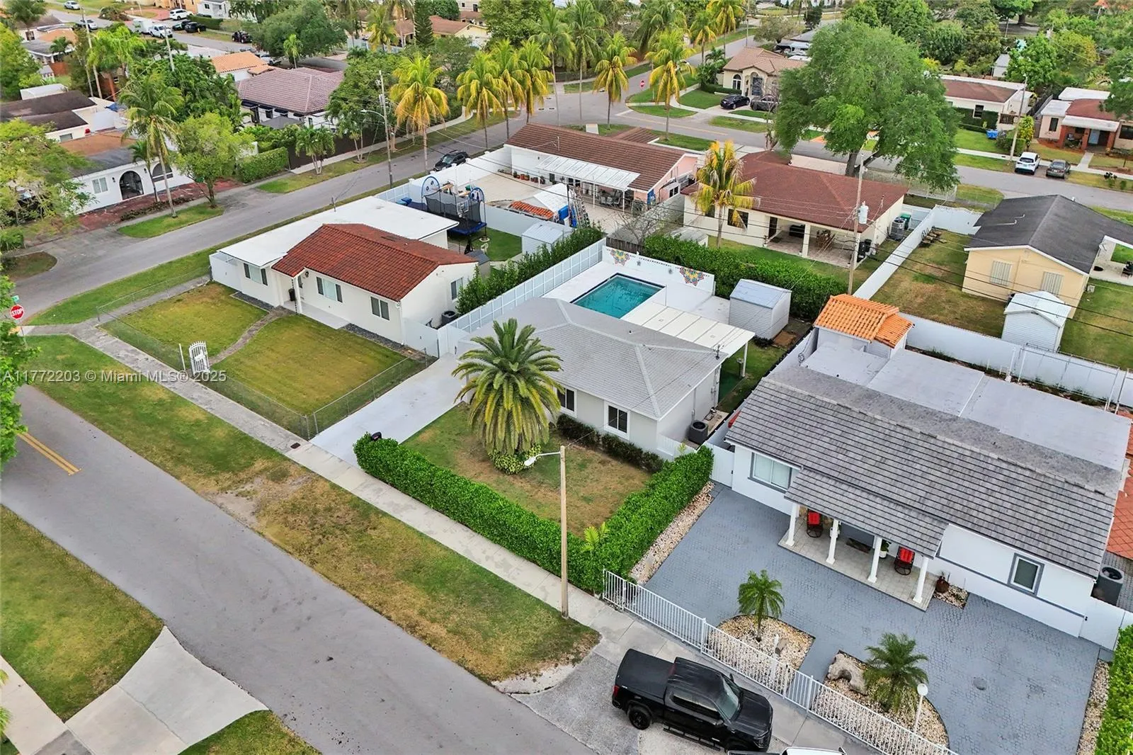 Miami, Florida 33155, United States, 3 Bedrooms Bedrooms, ,1 BathroomBathrooms,Residential,Active,97831