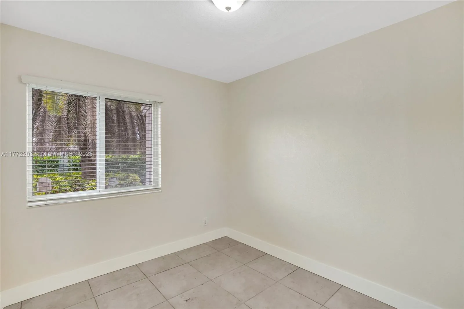 Miami, Florida 33155, United States, 3 Bedrooms Bedrooms, ,1 BathroomBathrooms,Residential,Active,97831