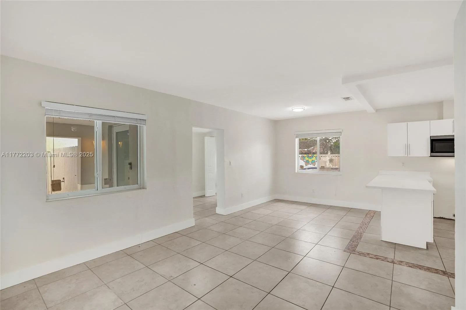 Miami, Florida 33155, United States, 3 Bedrooms Bedrooms, ,1 BathroomBathrooms,Residential,Active,97831