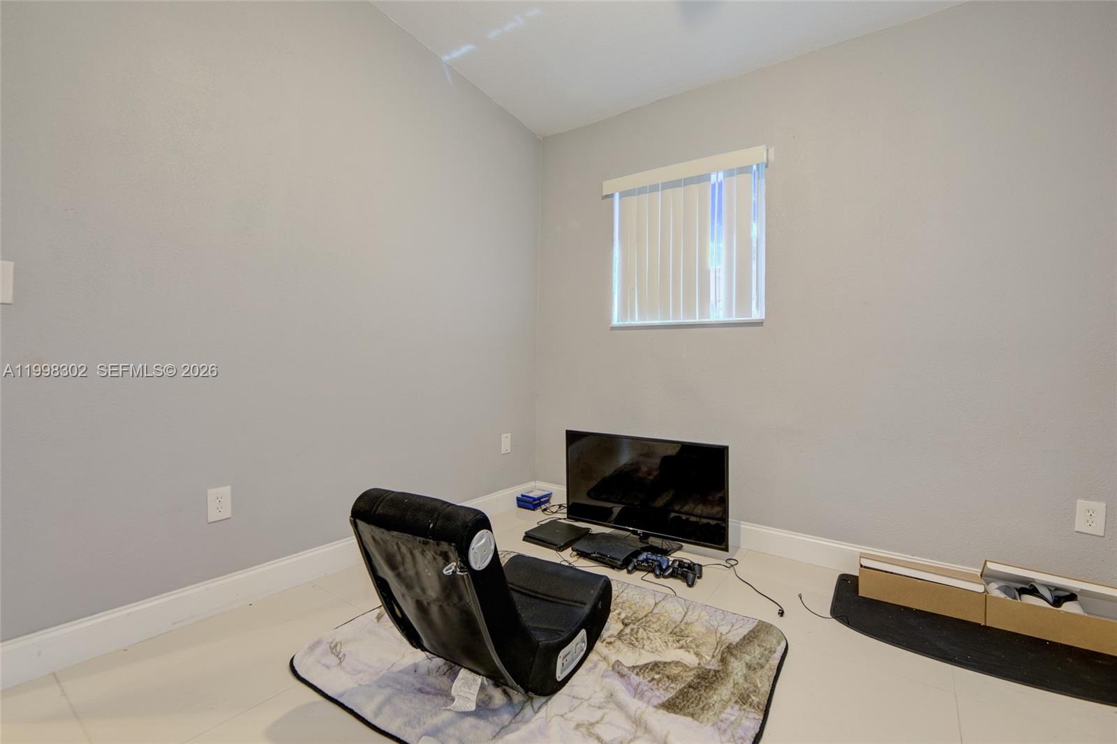 LAKE FOREST SEC 3 - Residential