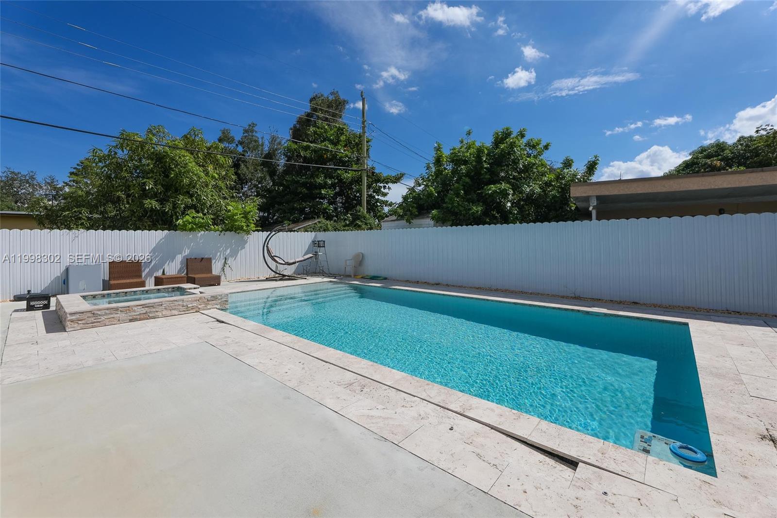 LAKE FOREST SEC 3 - Residential