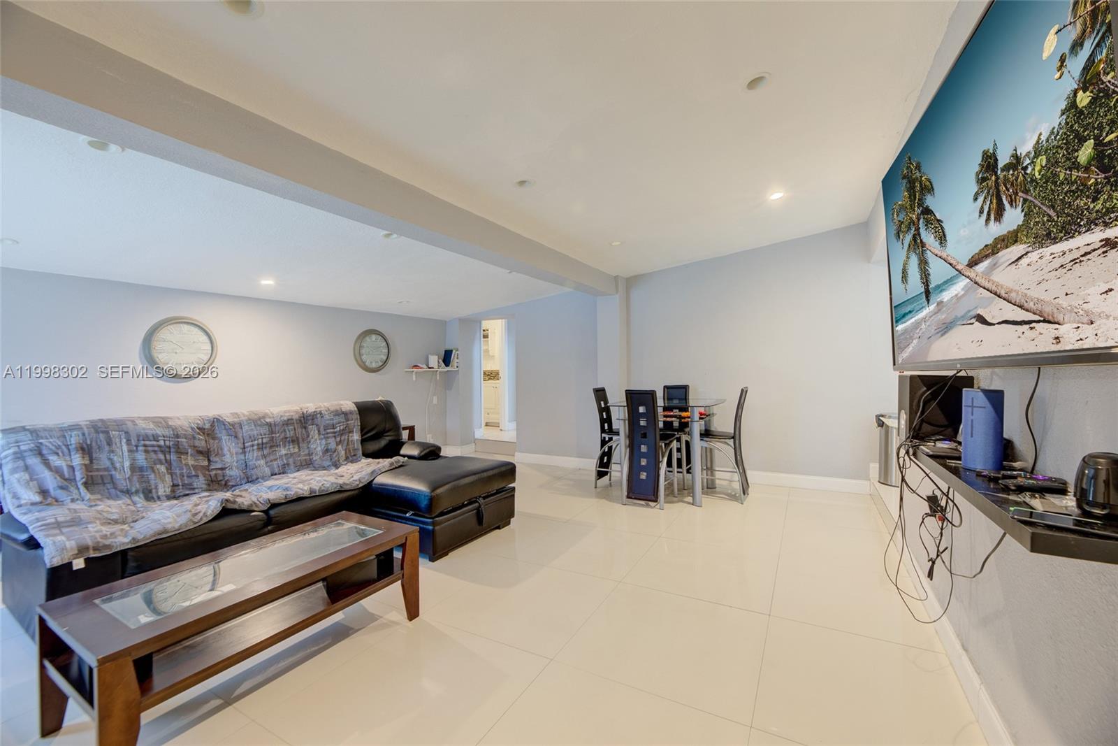 LAKE FOREST SEC 3 - Residential