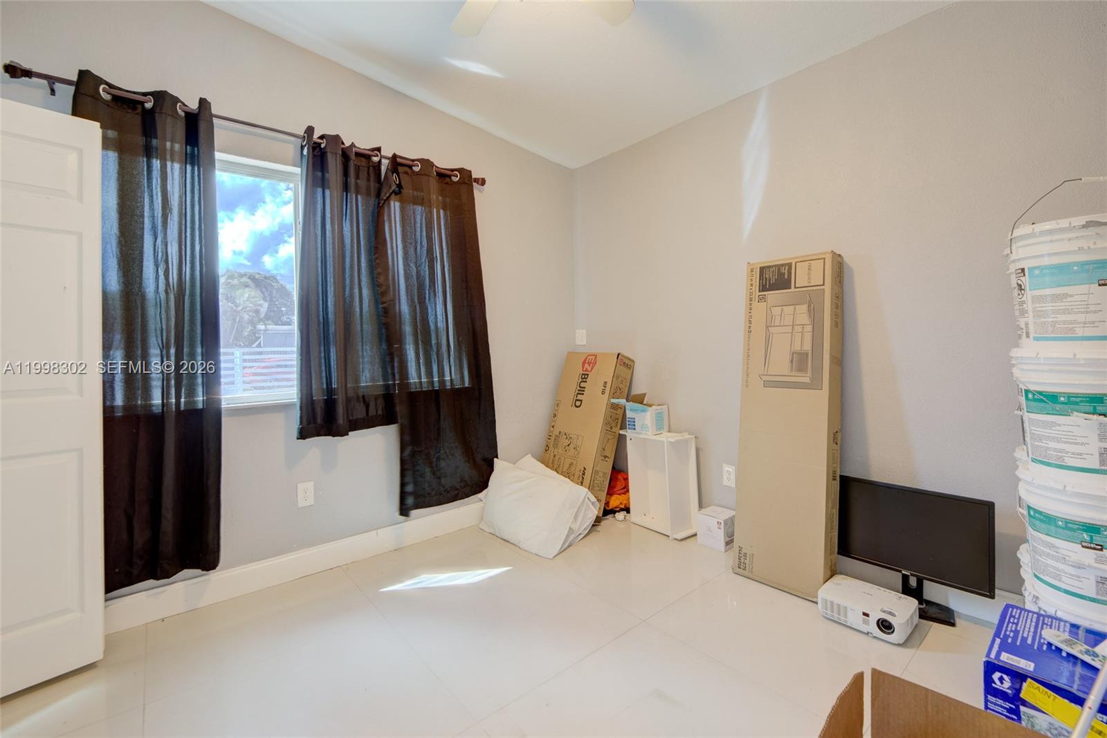 LAKE FOREST SEC 3 - Residential