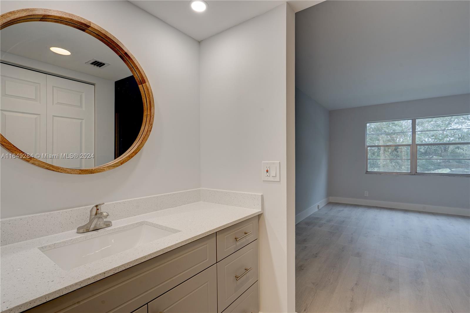 CAMBRIDGE AT CENTURY - Residential