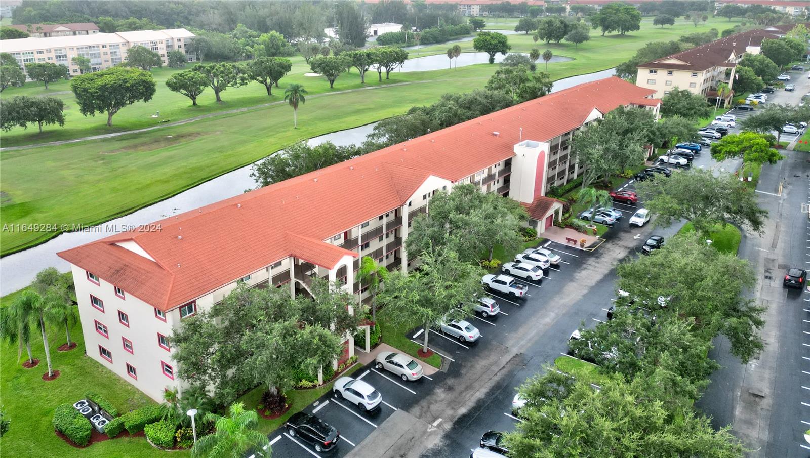 CAMBRIDGE AT CENTURY - Residential