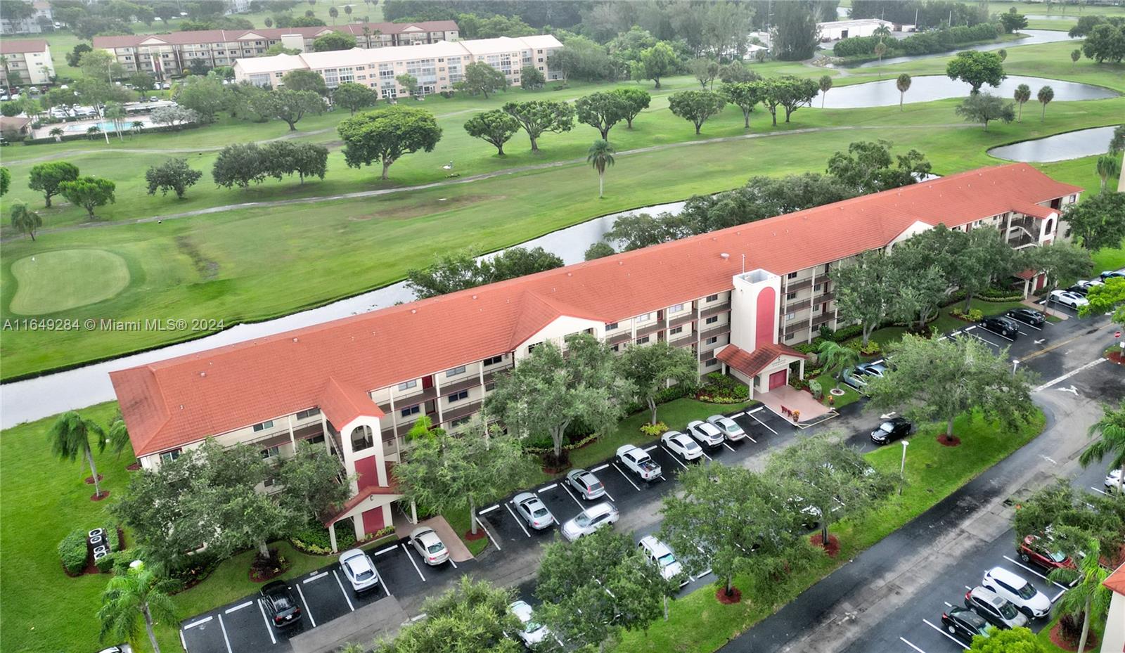 CAMBRIDGE AT CENTURY - Residential