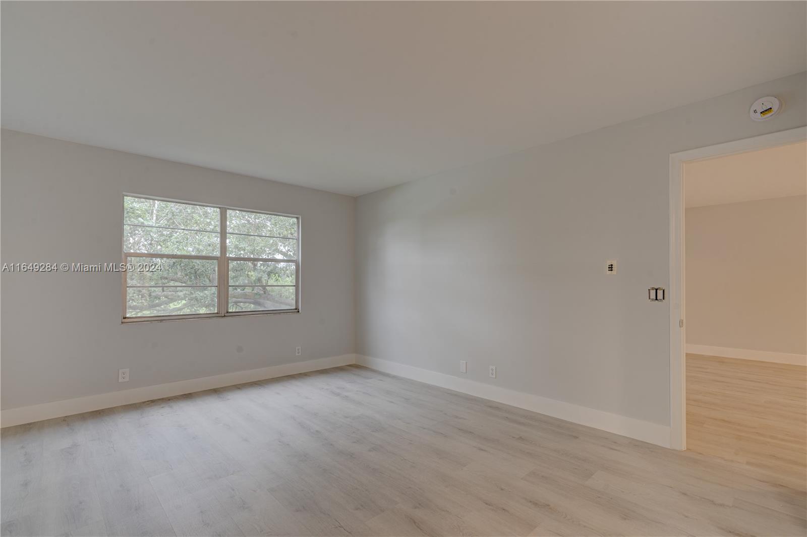 CAMBRIDGE AT CENTURY - Residential