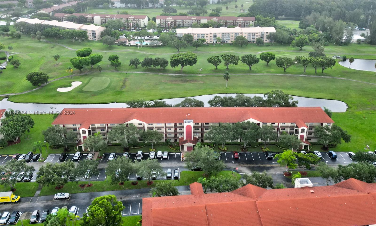 CAMBRIDGE AT CENTURY - Residential
