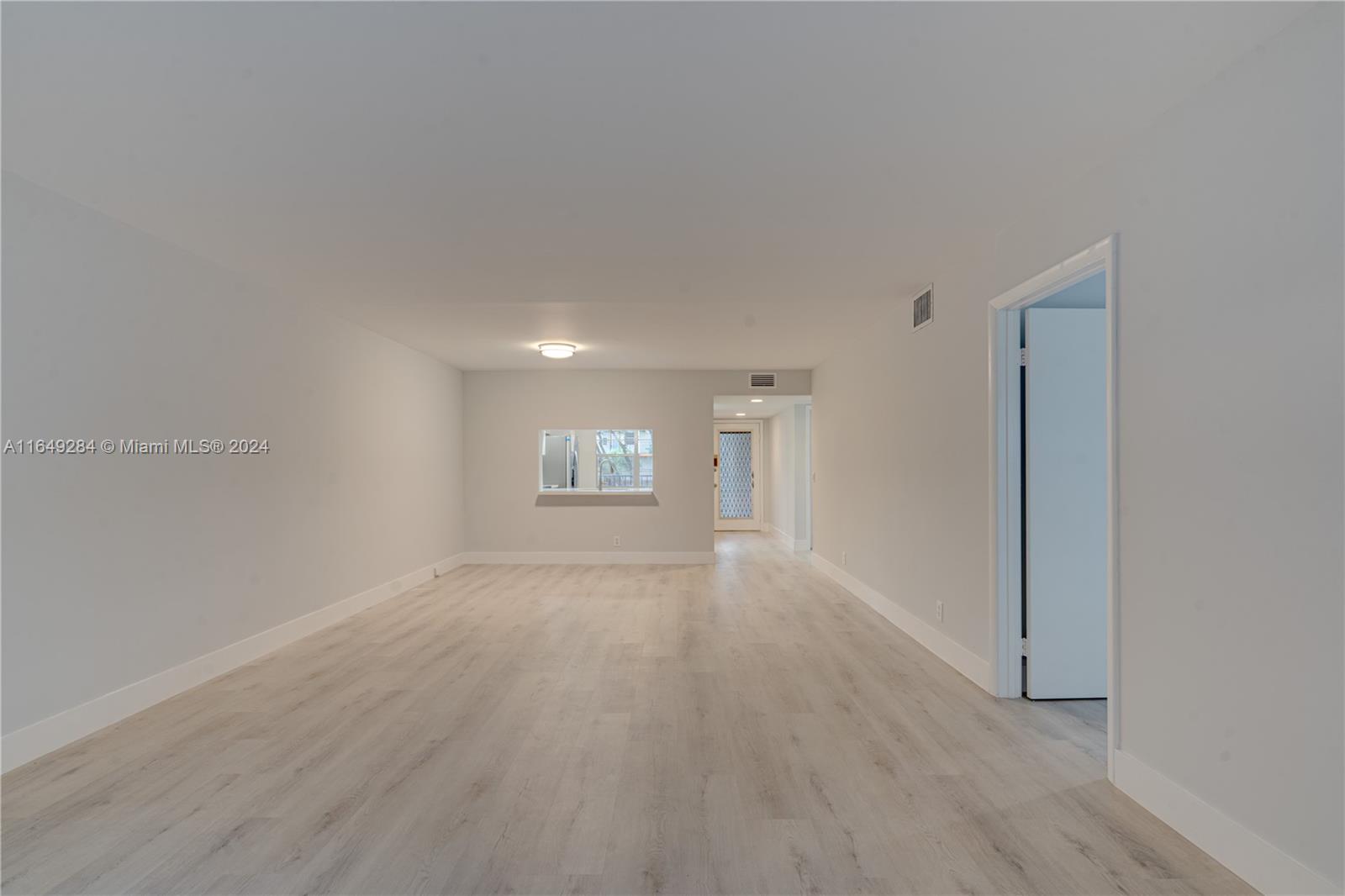 CAMBRIDGE AT CENTURY - Residential
