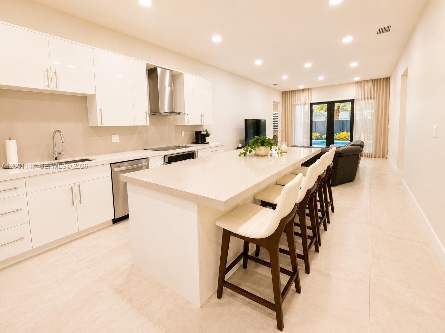 WEST BREEZE ESTATES FIRST - Residential