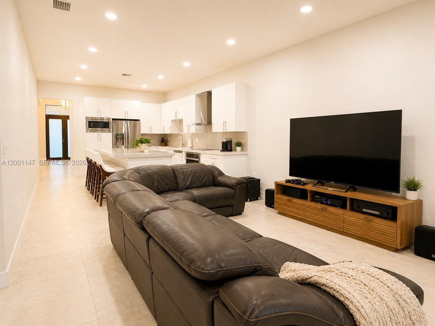 WEST BREEZE ESTATES FIRST - Residential