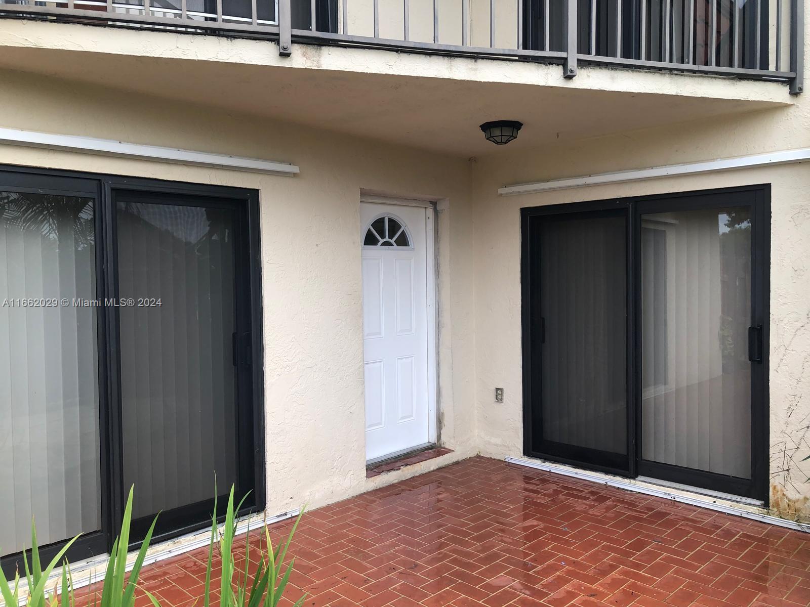 SOMERSET - Residential Lease