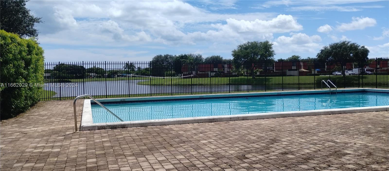 SOMERSET - Residential Lease