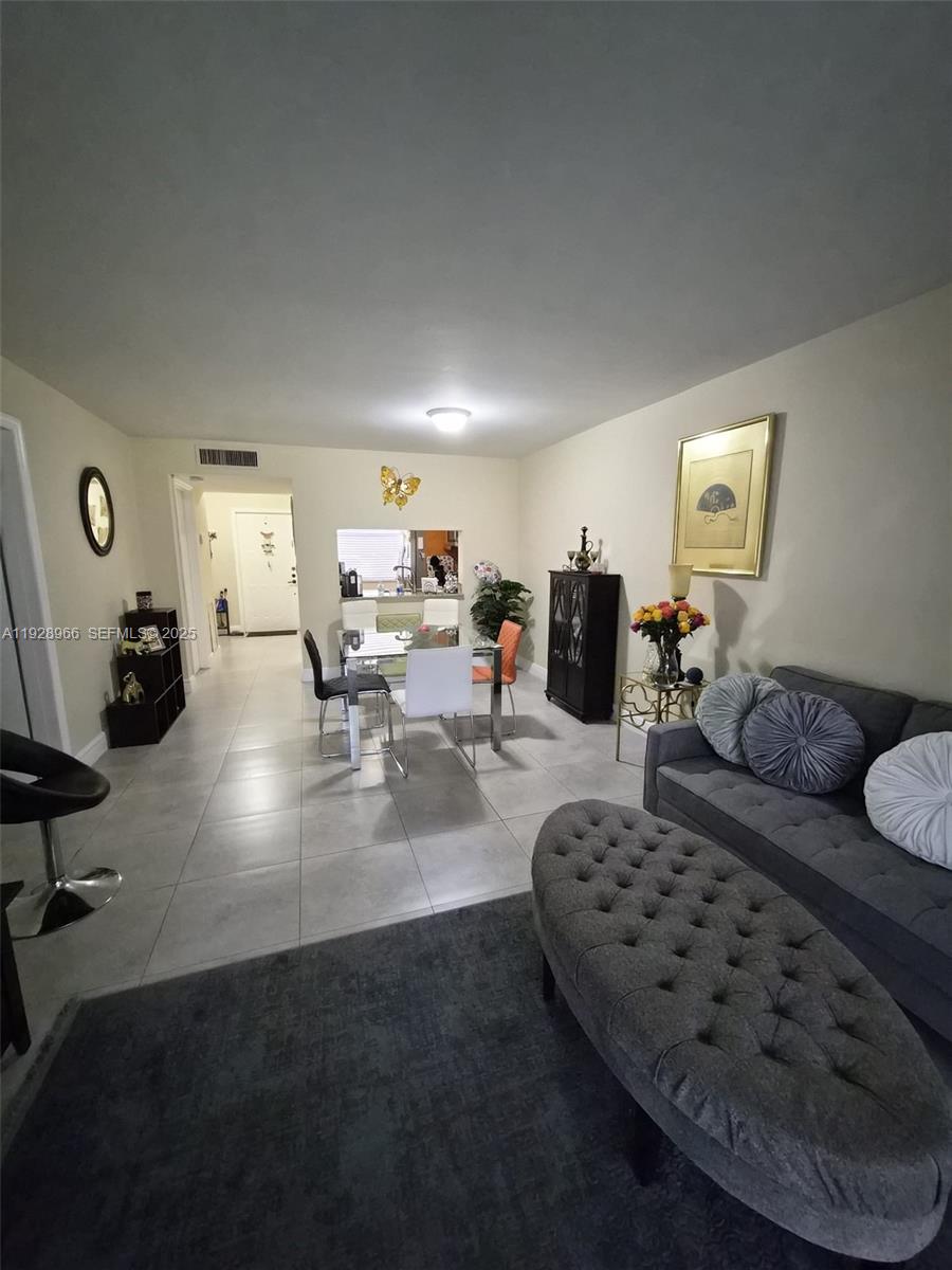 VILLAS AT MEADOW LAKES CO - Residential