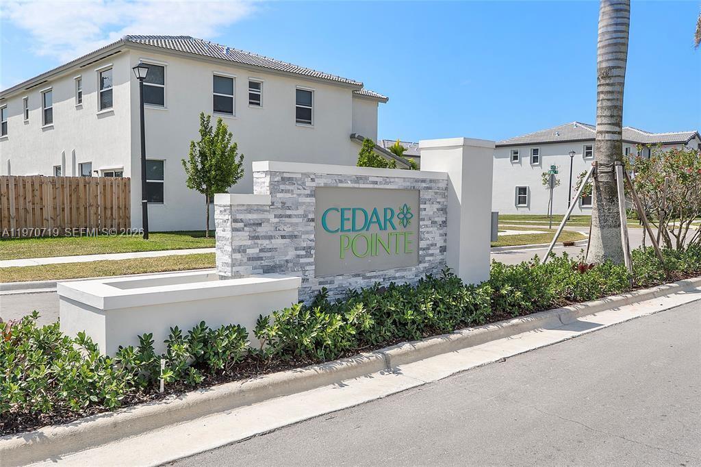 Cedar Pointe - Residential