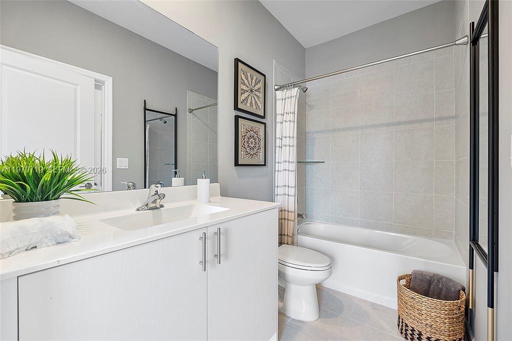 Cedar Pointe - Residential