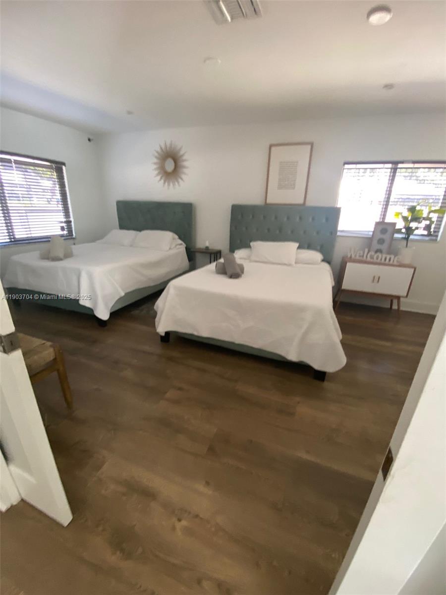 BRENTWOOD REV PL - Residential