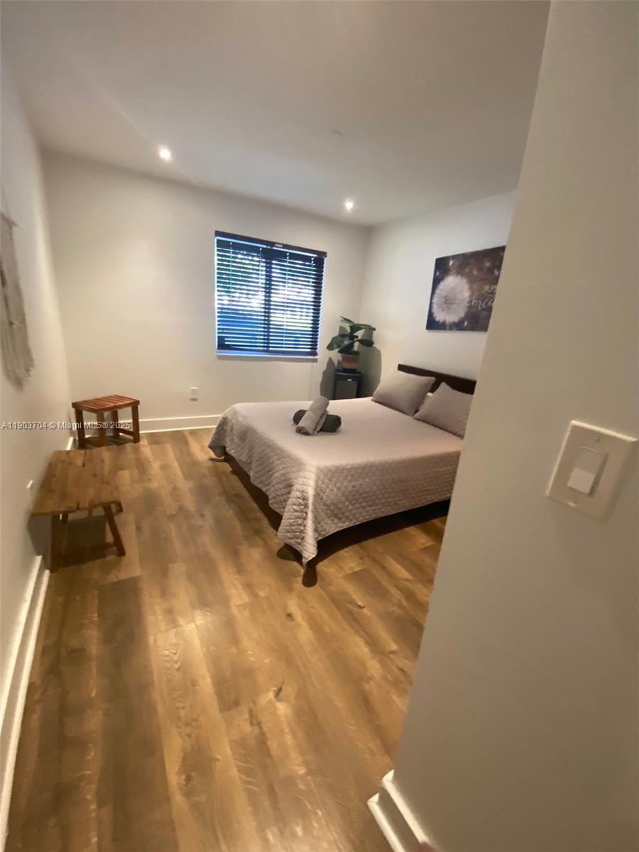 BRENTWOOD REV PL - Residential