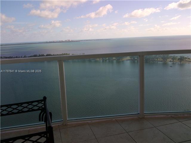 2101 BRICKELL AV 2907