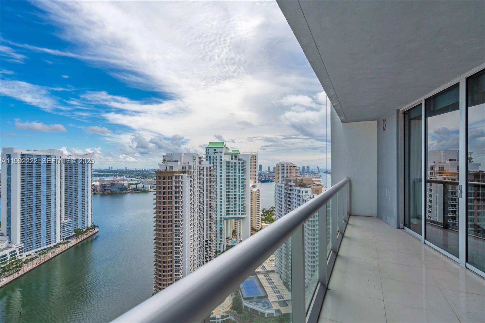 495 Brickell Ave 3708