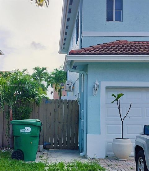14552 SW 158th Ct 01 Miami FL 33196