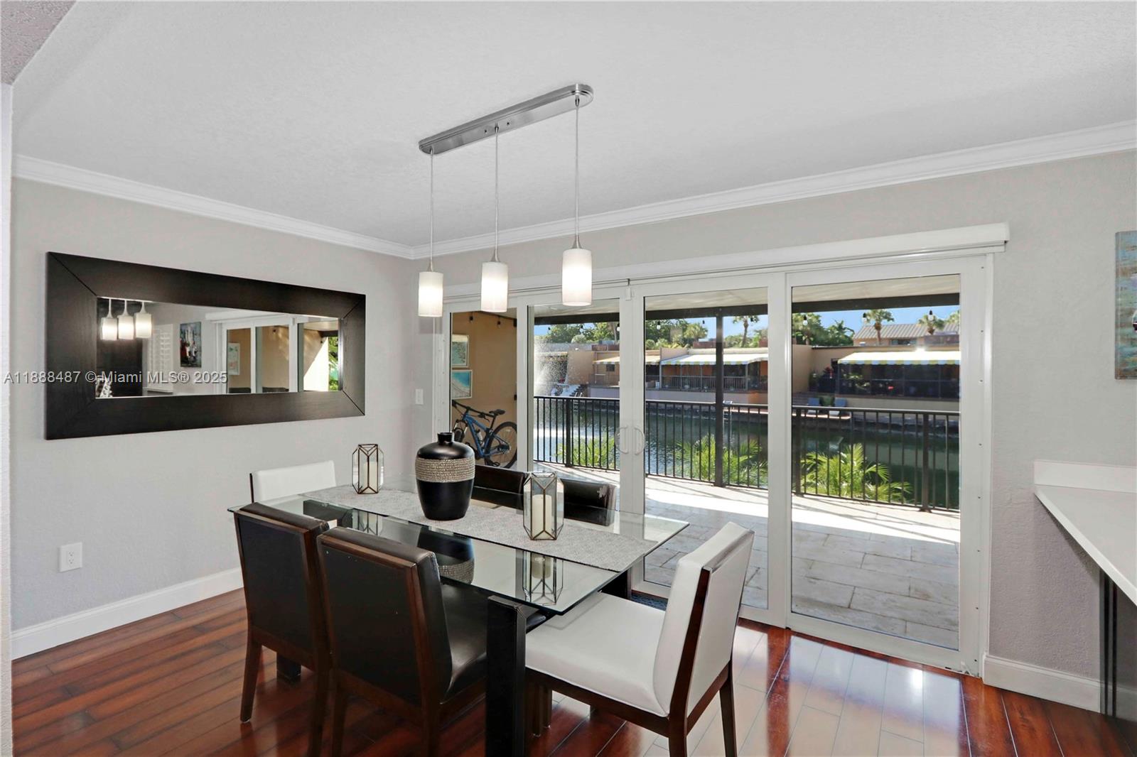 MIAMI LAKES LOCH LOMOND E - Residential