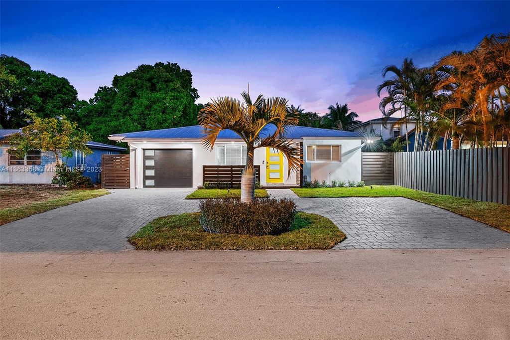 Photo of 3530 NE 13th Ave, Oakland Park, FL 33334 (MLS # A11363358)