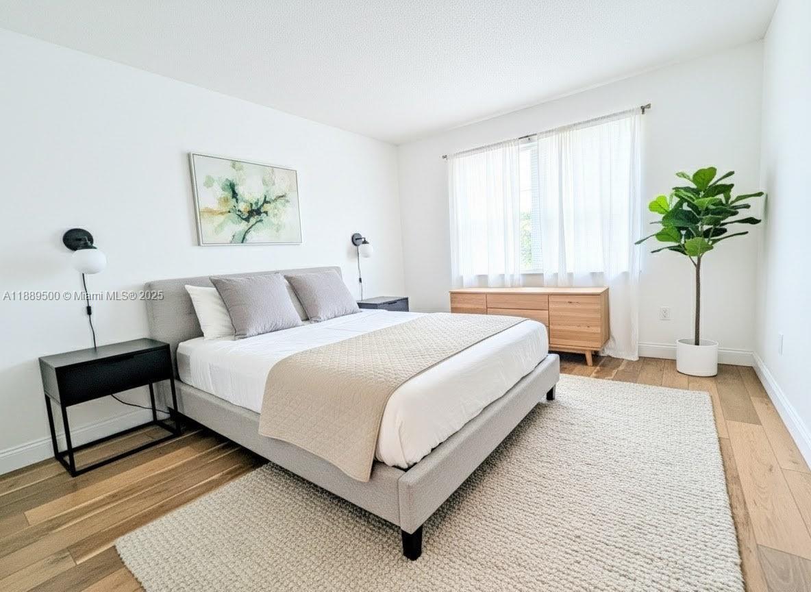 LAUDERDALE OAKS CONDO I - Residential