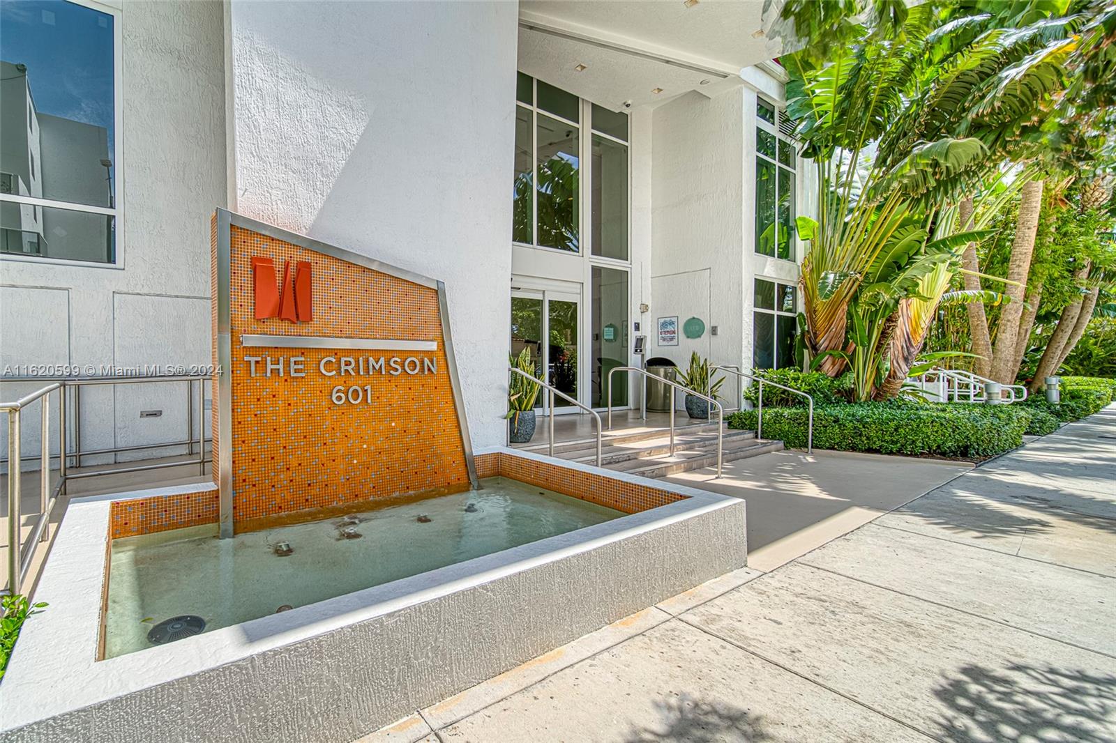 THE CRIMSON CONDO - Residential