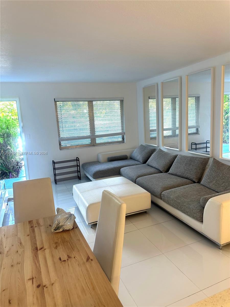 GOLDEN KEY CONDO, THE - Residential